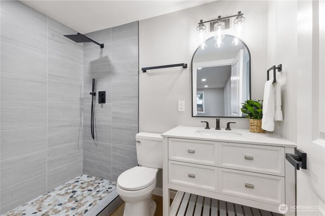 11028 83rd Avenue E, Puyallup, WA 98373