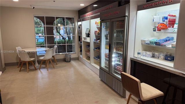 19555 E Country Club Dr 8507, Aventura, FL 33180