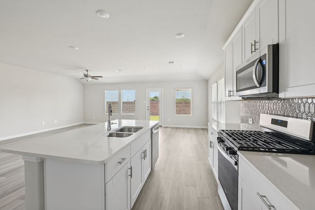 4012 Joe Pool Drive, Farmersville, TX 75442