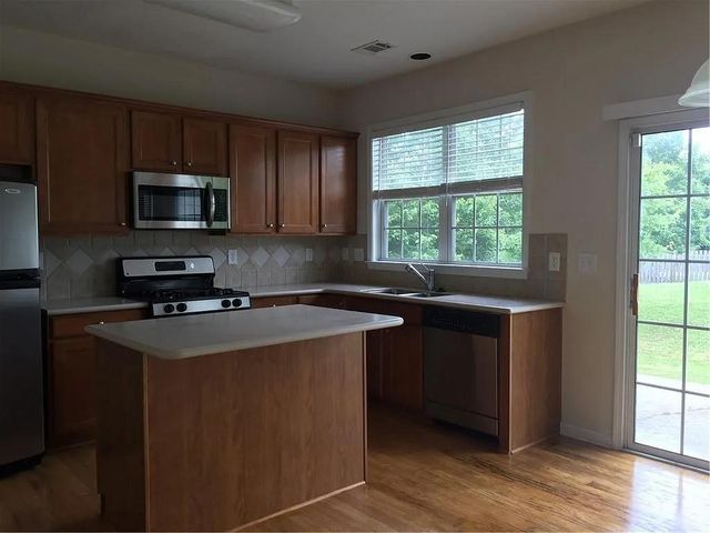 3525 Moor Pointe Drive, Cumming, GA 30040