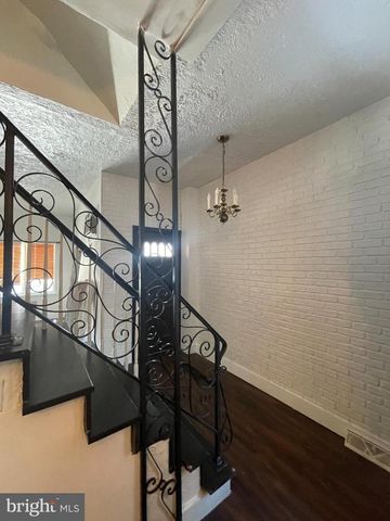 1128 N SIXTH ST, Reading, PA 19601