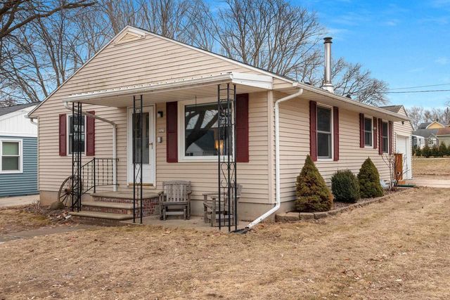 325 ELM STREET, Denmark, WI 54208