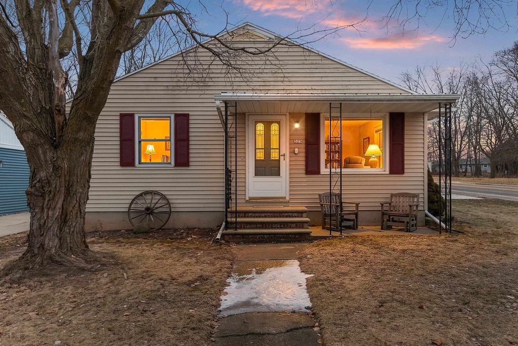 325 ELM STREET, Denmark, WI 54208