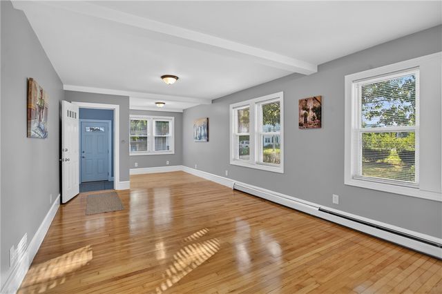 37 Lincoln Avenue, Warwick, RI 02888