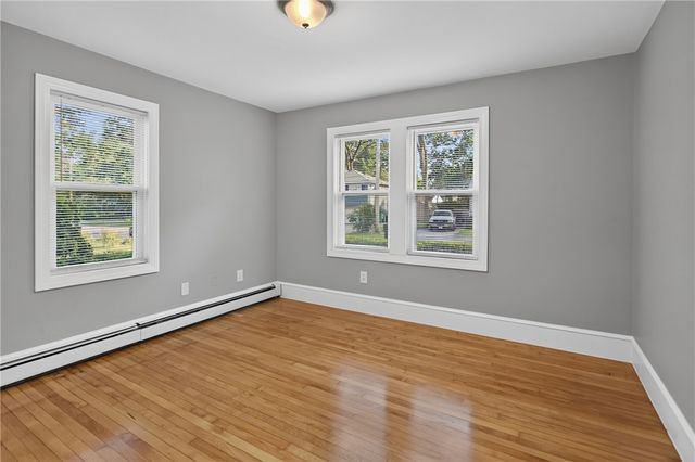 37 Lincoln Avenue, Warwick, RI 02888