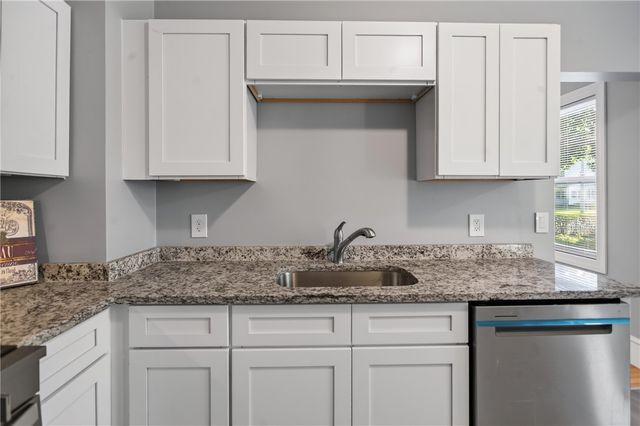 37 Lincoln Avenue, Warwick, RI 02888