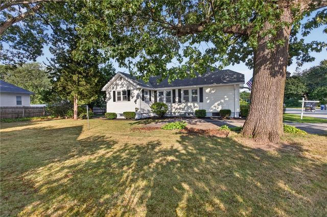 37 Lincoln Avenue, Warwick, RI 02888