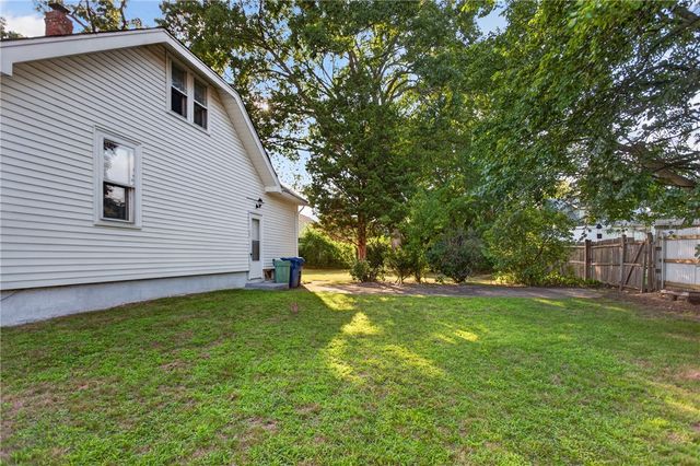 37 Lincoln Avenue, Warwick, RI 02888