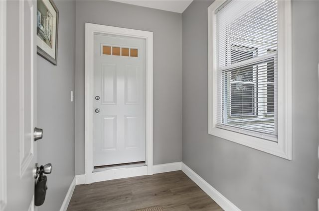 37 Lincoln Avenue, Warwick, RI 02888