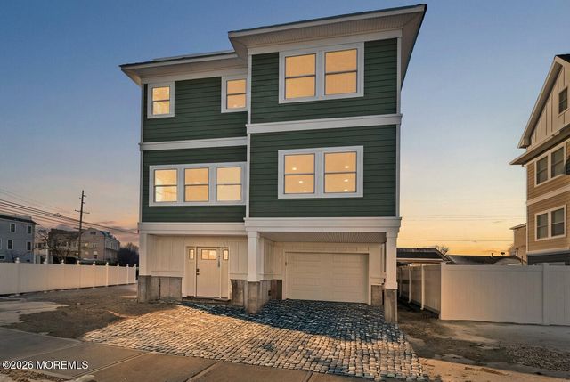 205 Dewey Drive, Ortley Beach, NJ 08751