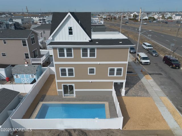 205 Dewey Drive, Ortley Beach, NJ 08751