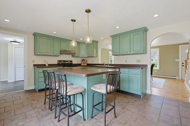 124 Haywood Drive, East Brookfield, MA 01515