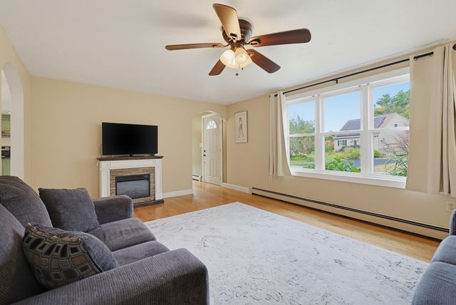 124 Haywood Drive, East Brookfield, MA 01515