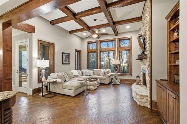 210 Etowah Landing, Ball Ground, GA 30107