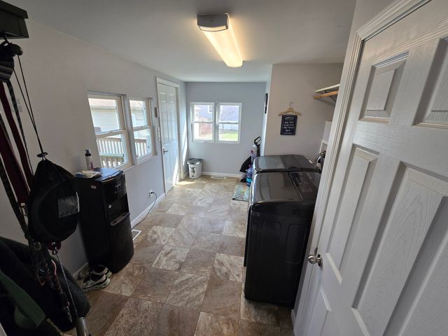 170 W Maple Street, Coal City, IL 60416