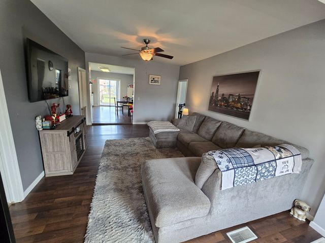 170 W Maple Street, Coal City, IL 60416