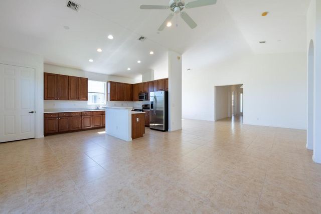 754 Aberfoyle Avenue, Fort Pierce, FL 34947