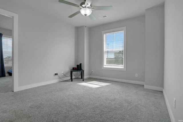 4997 White Chapel Drive, Newburgh, IN 47630