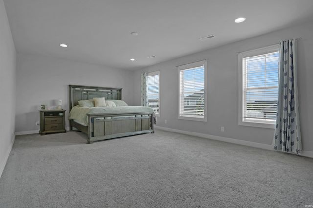 4997 White Chapel Drive, Newburgh, IN 47630