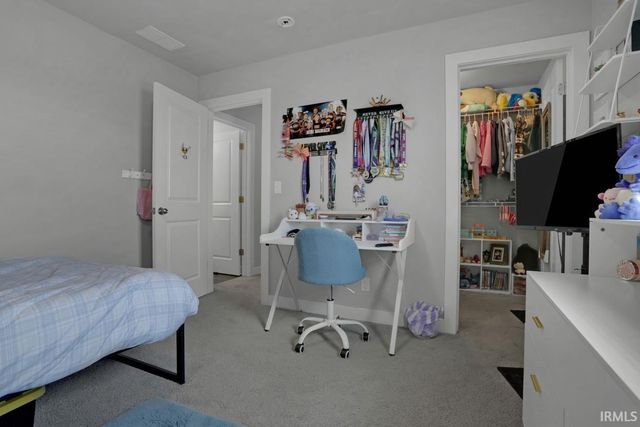 4997 White Chapel Drive, Newburgh, IN 47630