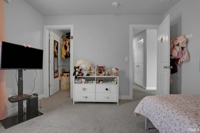 4997 White Chapel Drive, Newburgh, IN 47630