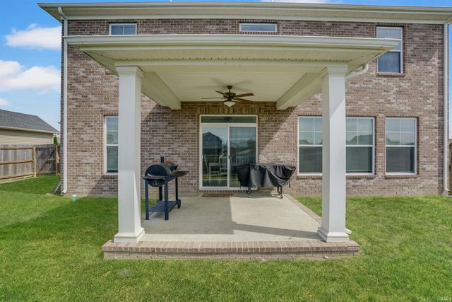 4997 White Chapel Drive, Newburgh, IN 47630