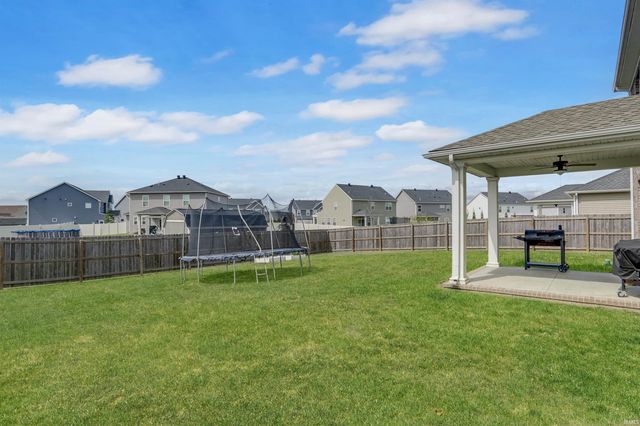 4997 White Chapel Drive, Newburgh, IN 47630