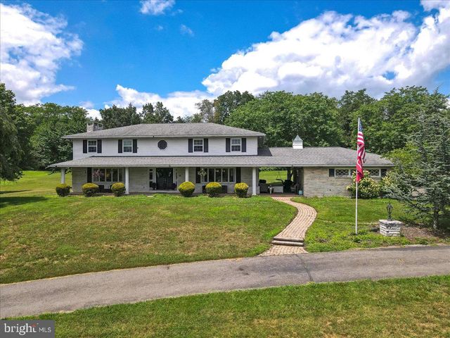 2530 MAHONING DRIVE W, Lehighton, PA 18235