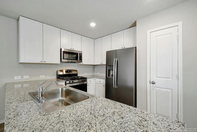 4250 THALWEG WAY, San Antonio, TX 78223