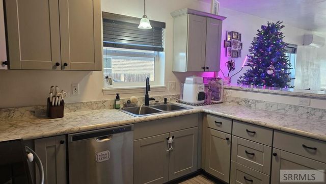 443 E 22nd Street, Idaho Falls, ID 83404