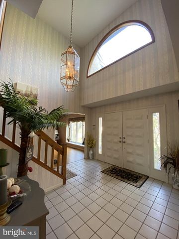 17 JONATHAN MORRIS CIR, Media, PA 19063