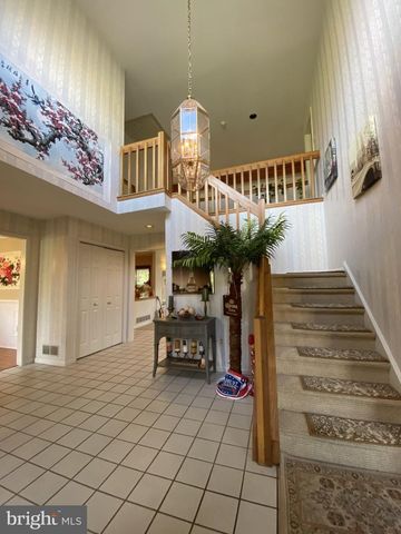 17 JONATHAN MORRIS CIR, Media, PA 19063