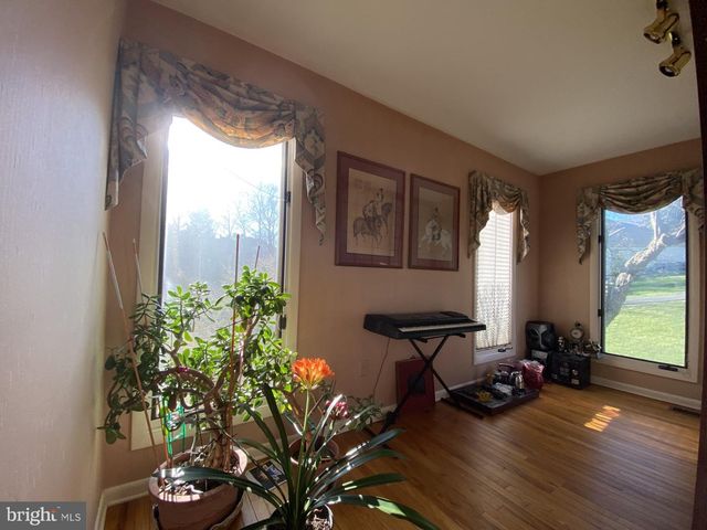 17 JONATHAN MORRIS CIR, Media, PA 19063