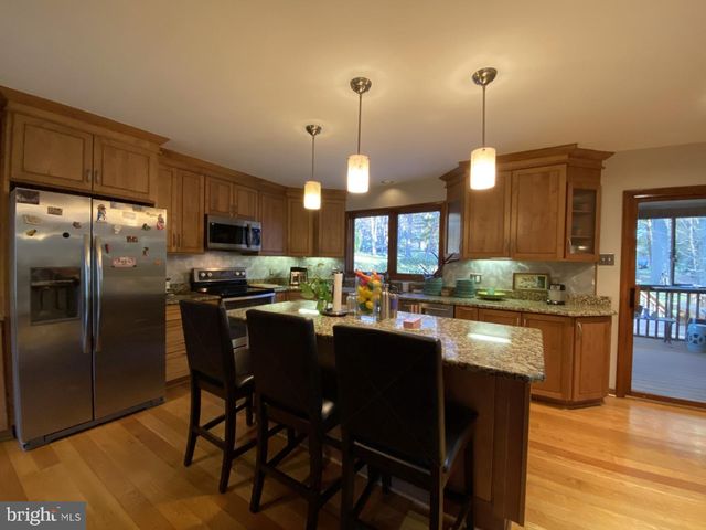 17 JONATHAN MORRIS CIR, Media, PA 19063