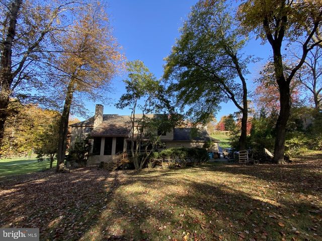 17 JONATHAN MORRIS CIR, Media, PA 19063