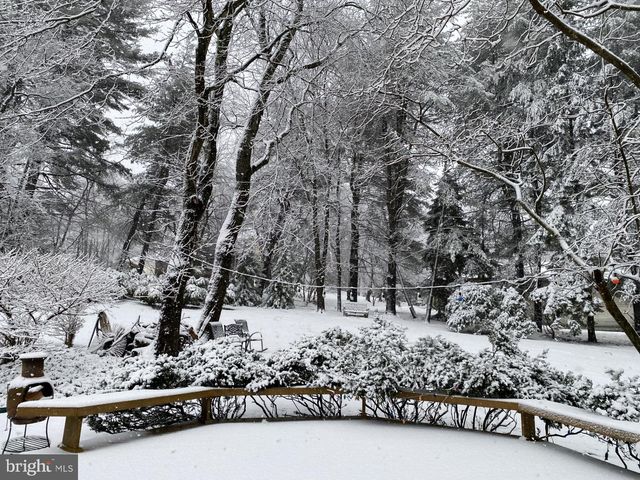 17 JONATHAN MORRIS CIR, Media, PA 19063