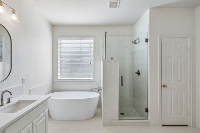 5224 Winterberry Court, Fort Worth, TX 76244