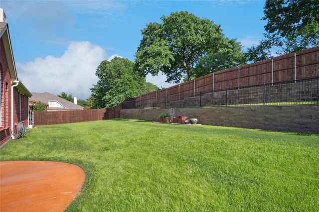 5224 Winterberry Court, Fort Worth, TX 76244