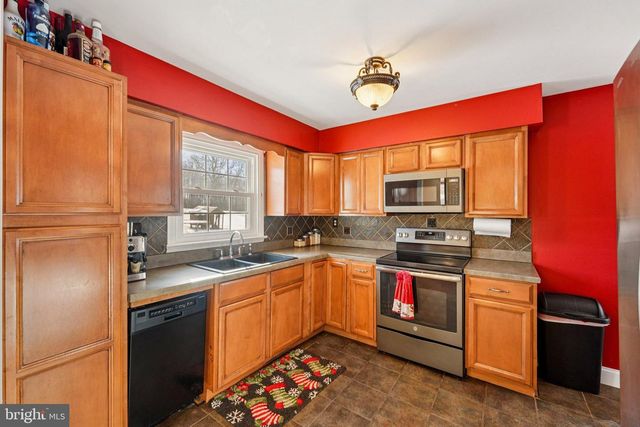 1170 CRESSMAN RD, Schwenksville, PA 19473