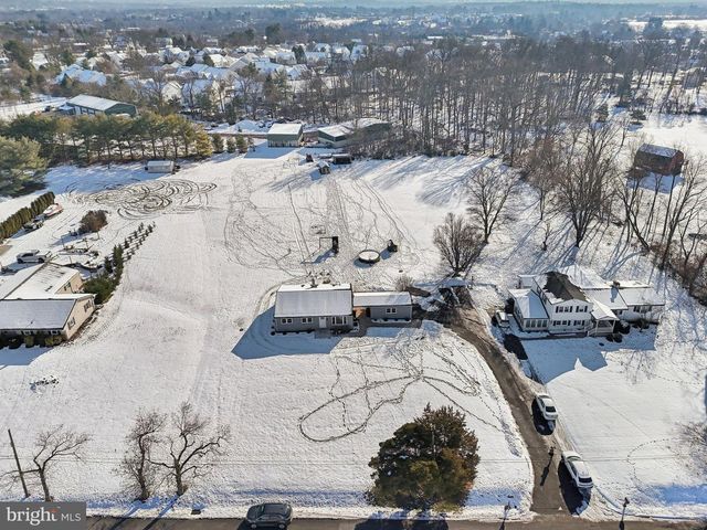 1170 CRESSMAN RD, Schwenksville, PA 19473