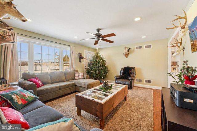 1170 CRESSMAN RD, Schwenksville, PA 19473