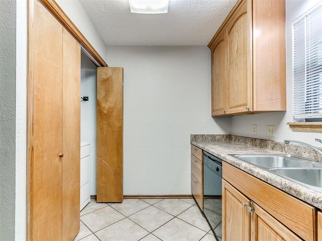 1200 N Crawford Avenue, Norman, OK 73069