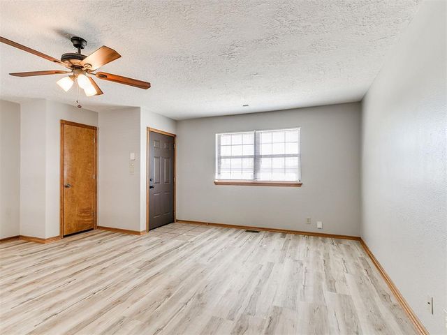 1200 N Crawford Avenue, Norman, OK 73069