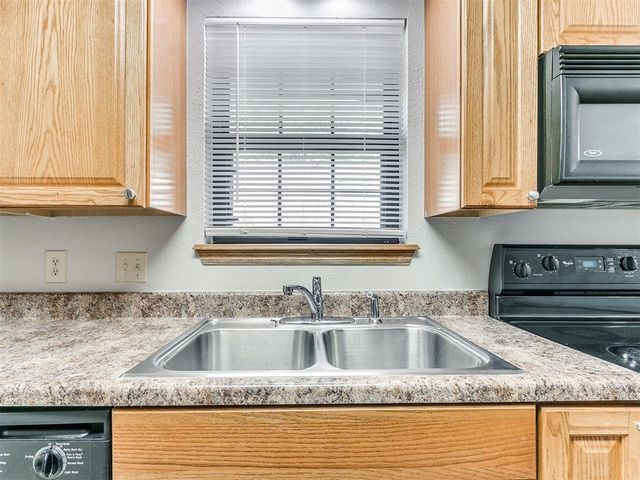 1200 N Crawford Avenue, Norman, OK 73069