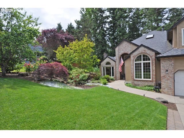6431 Sw DOLPH Dr, Portland, OR 97219