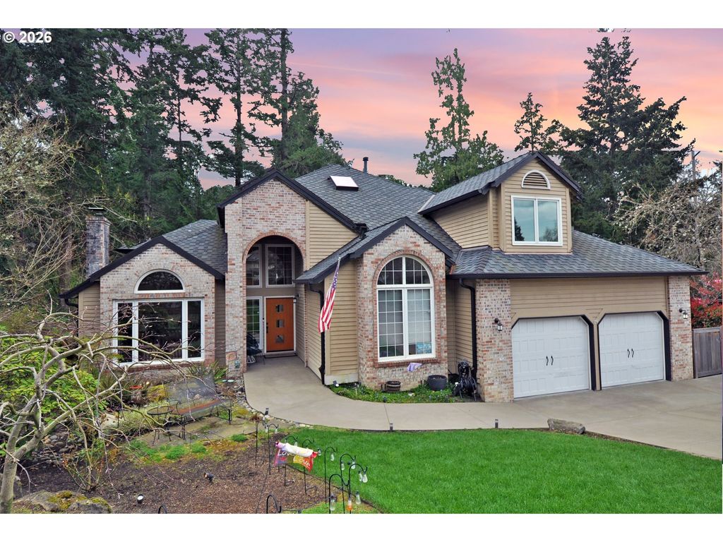 6431 Sw DOLPH Dr, Portland, OR 97219