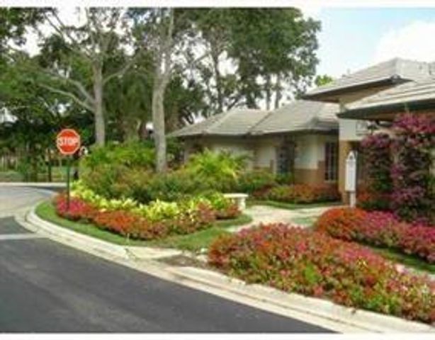 729 NW 91st Terrace 729, Plantation, FL 33324