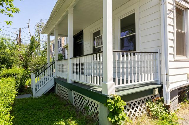 29 Delano Street 2, Poughkeepsie, NY 12601