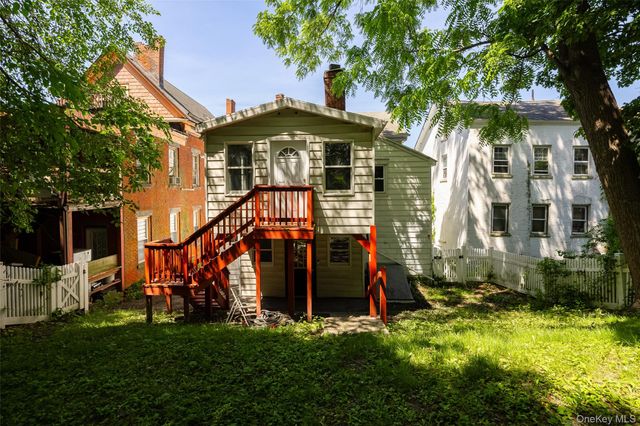 29 Delano Street 2, Poughkeepsie, NY 12601