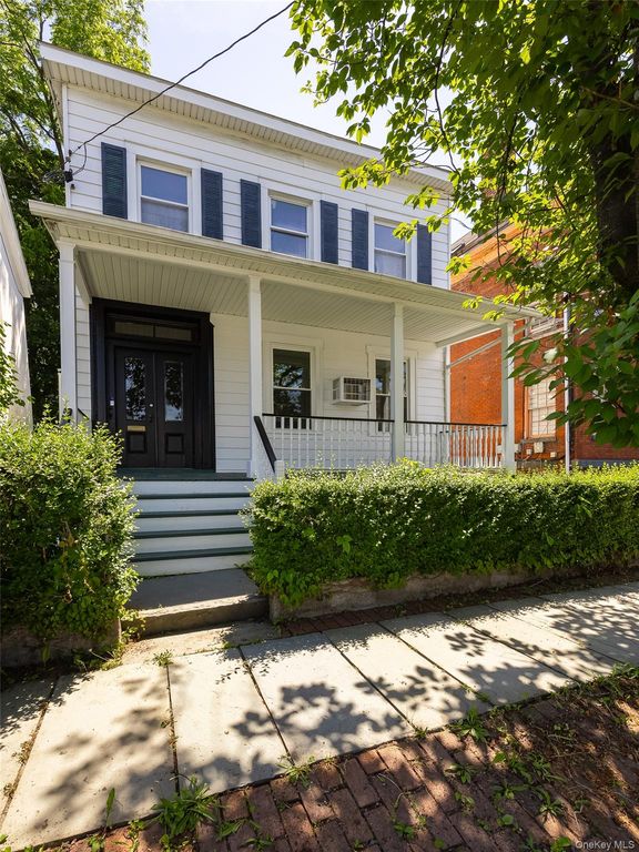 29 Delano Street 2, Poughkeepsie, NY 12601